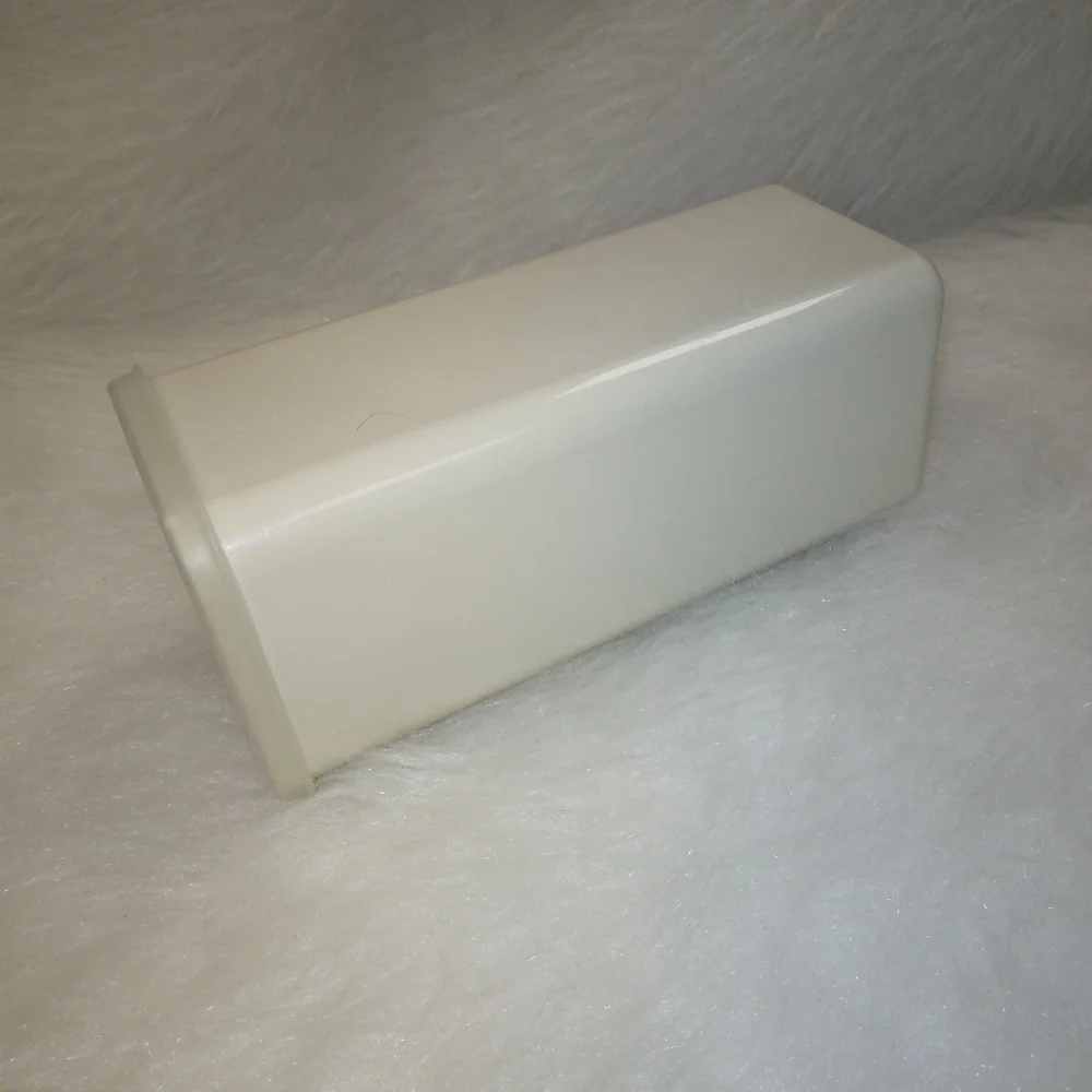 TUPPERWARE 1827-6 Vintage 3 piece cheese keeper, almond beige, 7 inches …